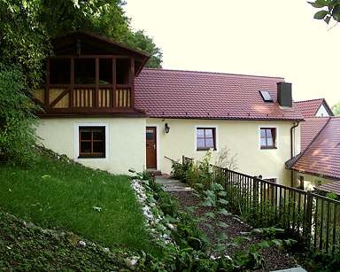 Apartamentos para vacaciones en Egloffstein: Casa de huéspedes con pérgola de paredes entramadas
